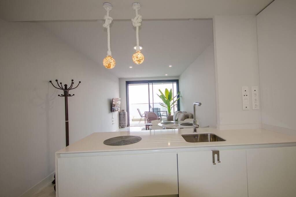 Beach Apartment *
